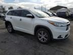 2015 Toyota Highlander le Plus