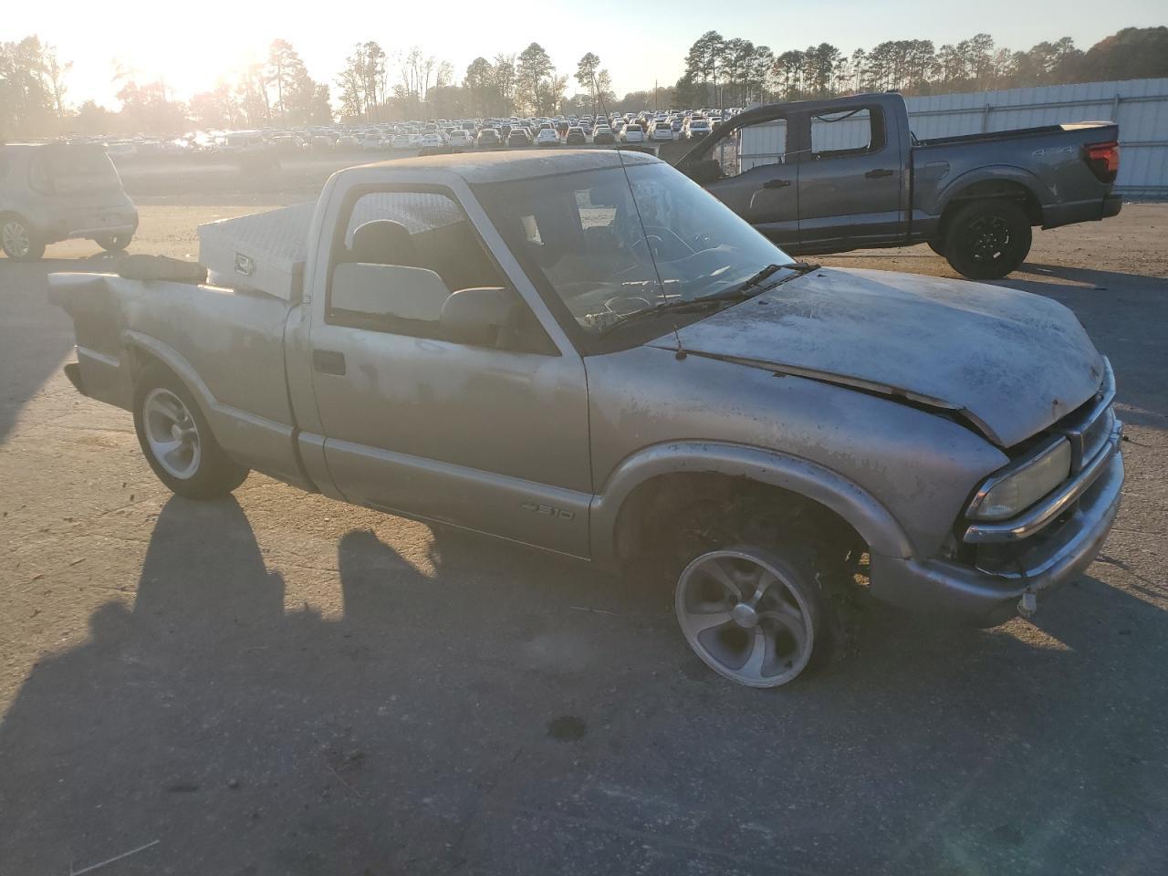 1999 Chevrolet S Truck S10