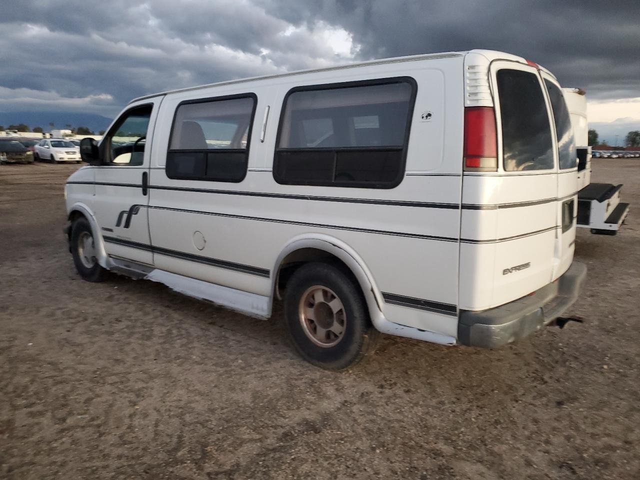 2000 Chevrolet Express G1500