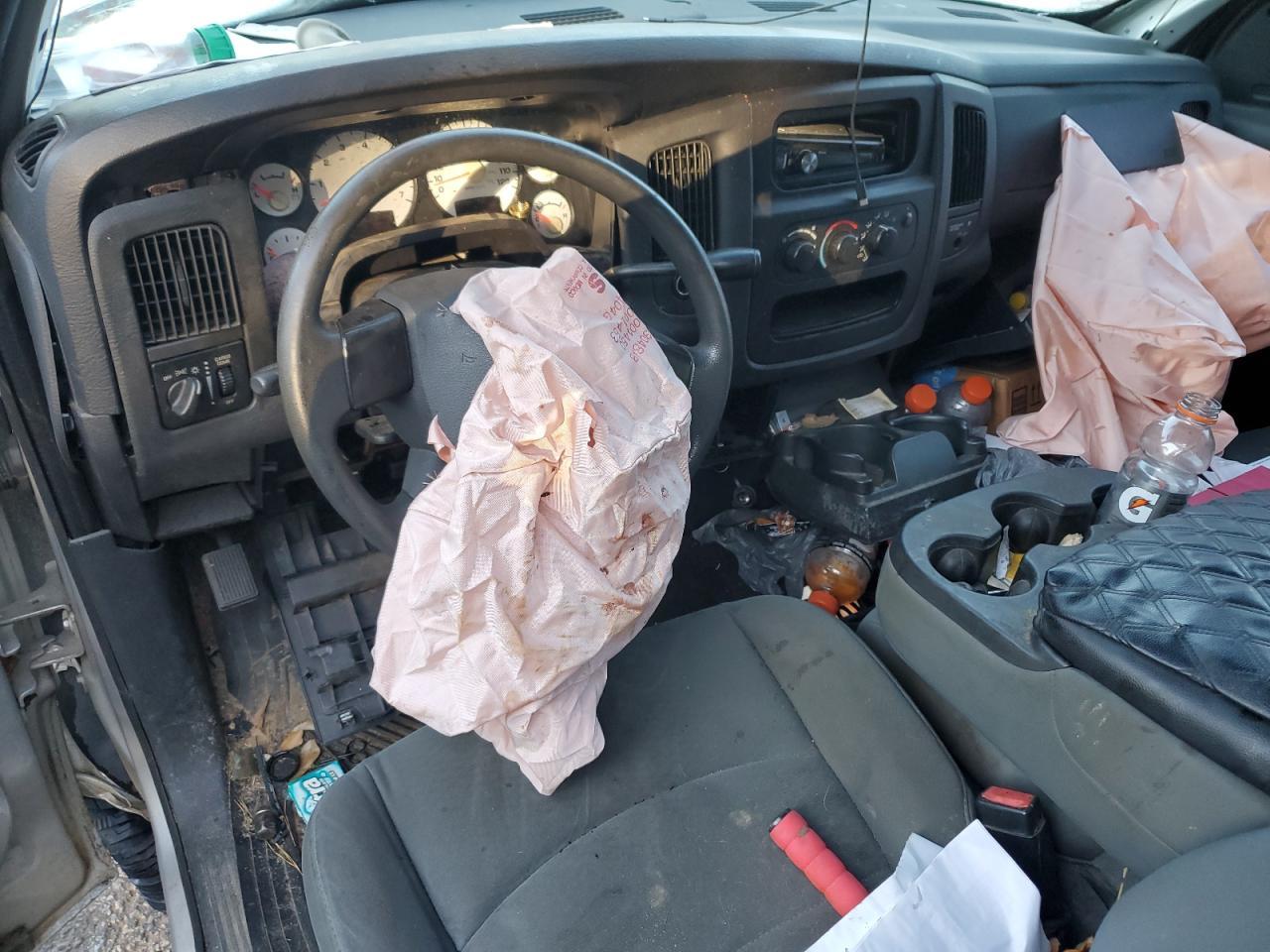 2004 Dodge RAM 1500 ST