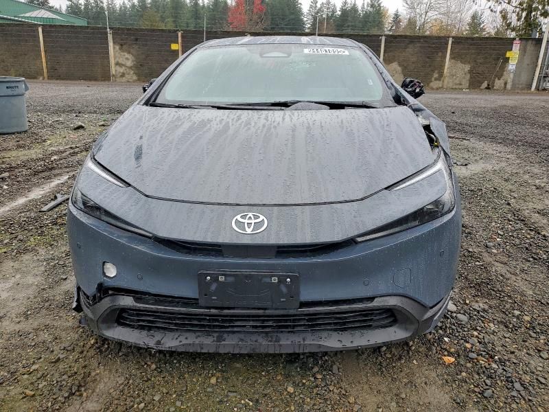 2025 Toyota Prius le