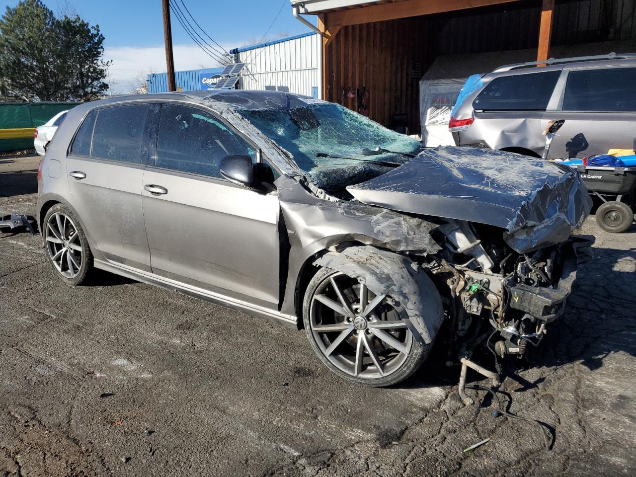 2016 Volkswagen Golf r
