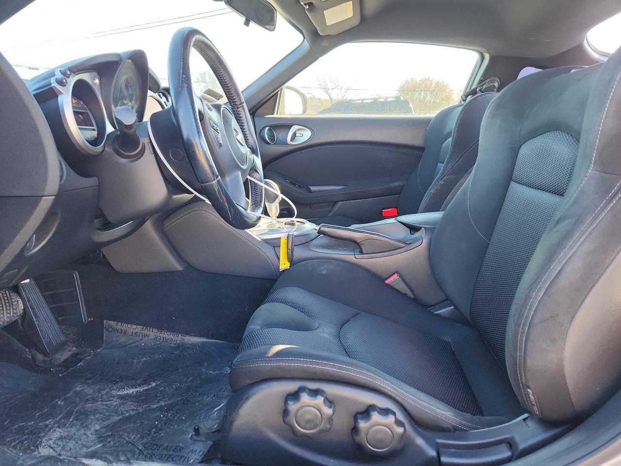 2016 Nissan 370z Base