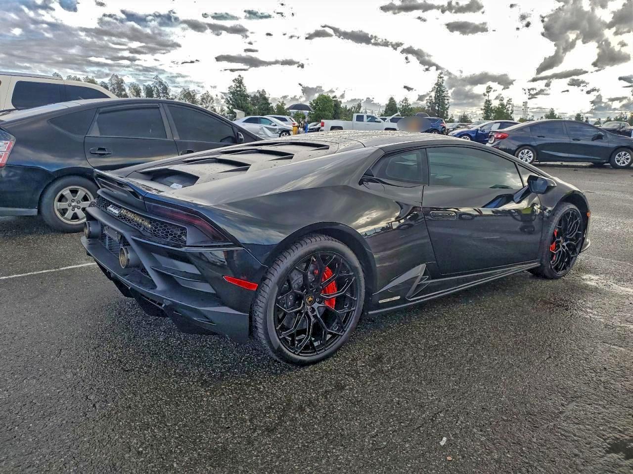2020 Lamborghini Huracan evo