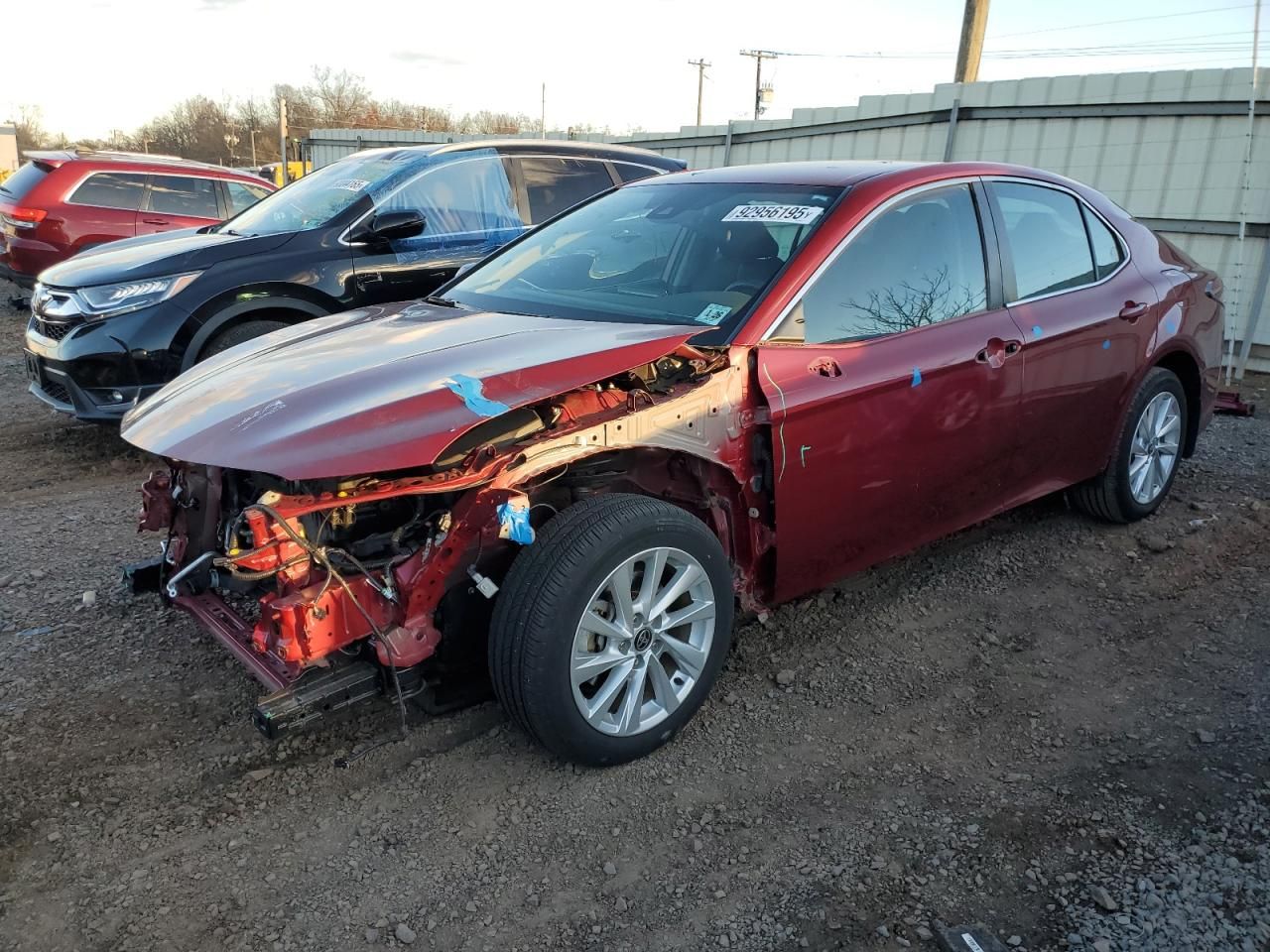 2021 Toyota Camry le