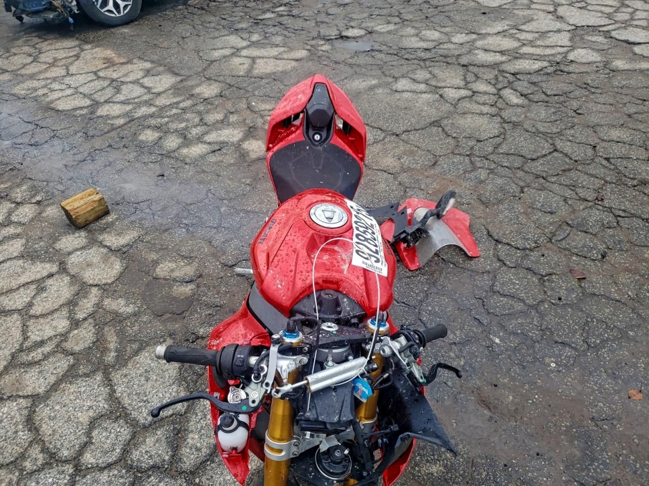 2025 Ducati Panigale V4