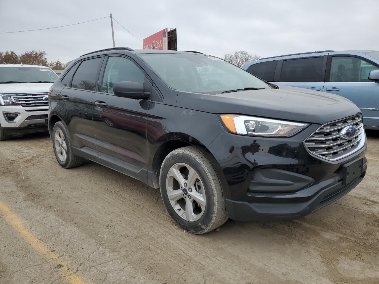 2021 Ford Edge se