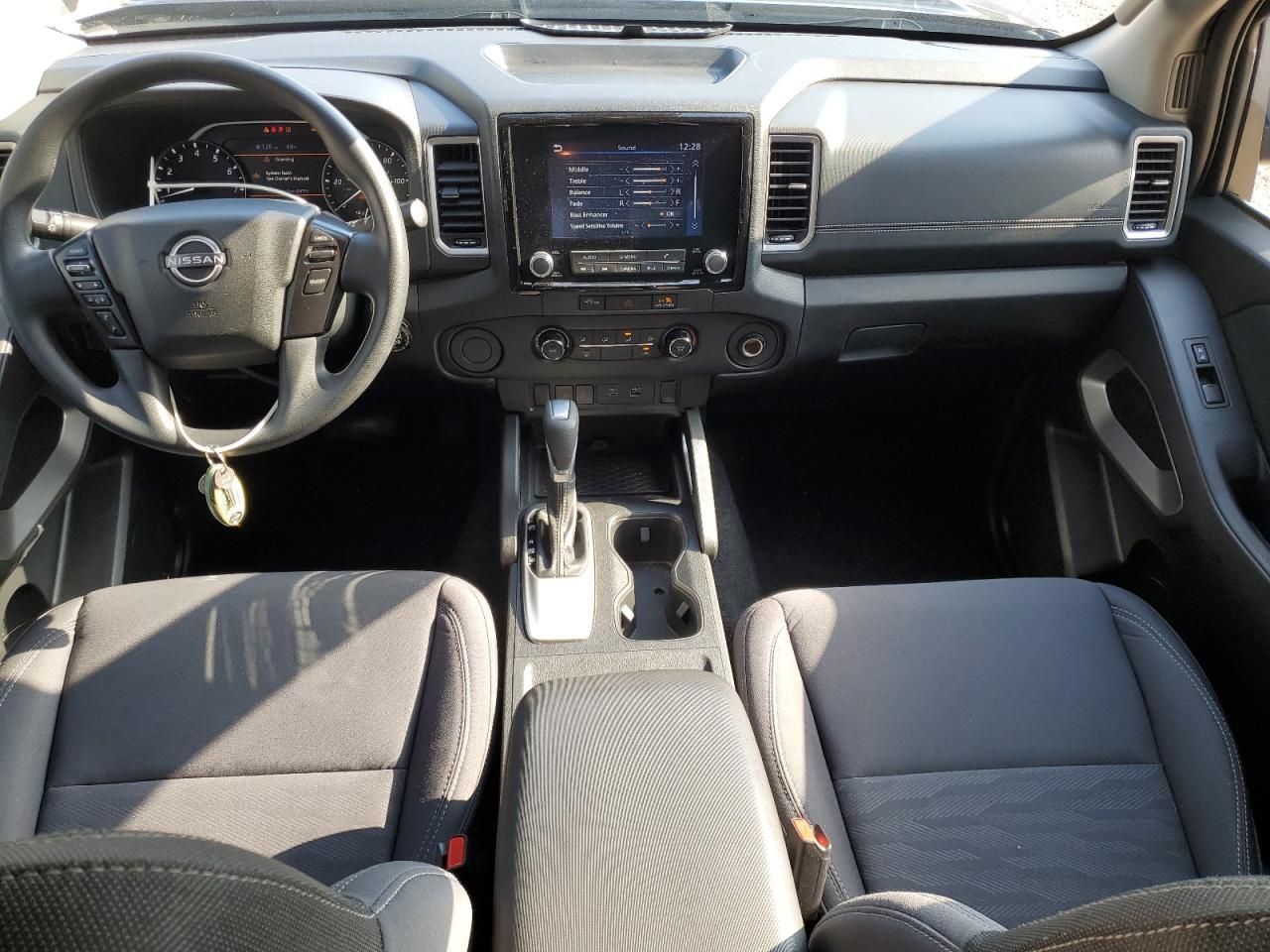 2023 Nissan Frontier s