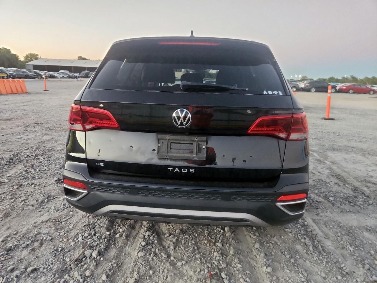 2022 Volkswagen Taos se