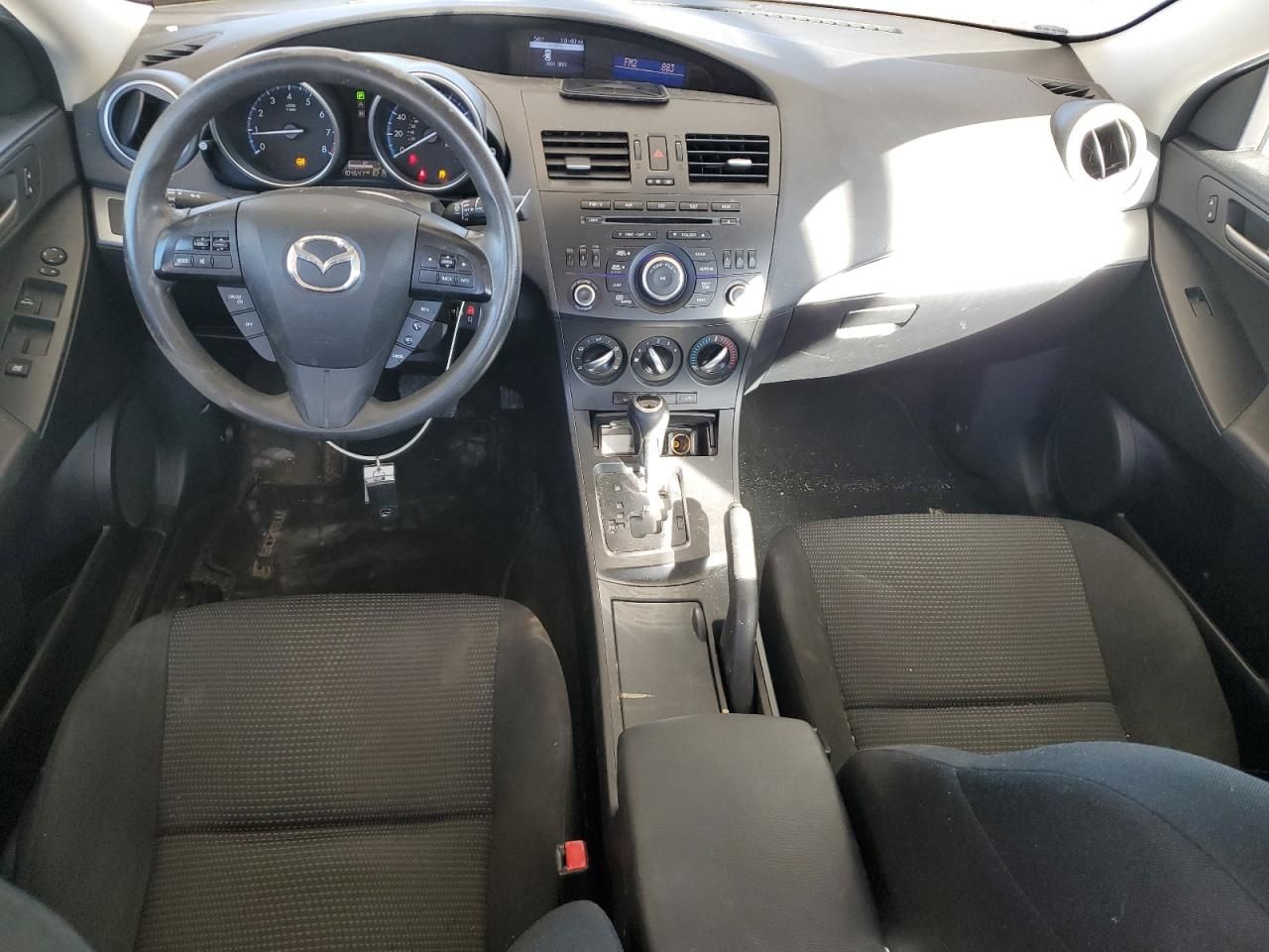 2013 Mazda 3 I