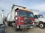 2010 Peterbilt Tractor 2010 Peterbilt 320 Refuse Truck