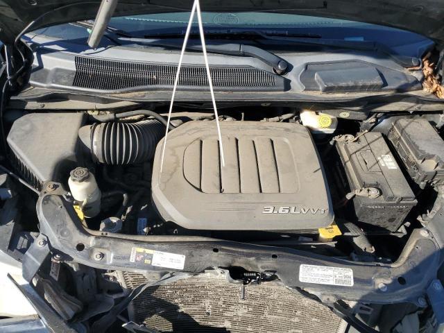 2013 Chrysler Town & Country Touring l