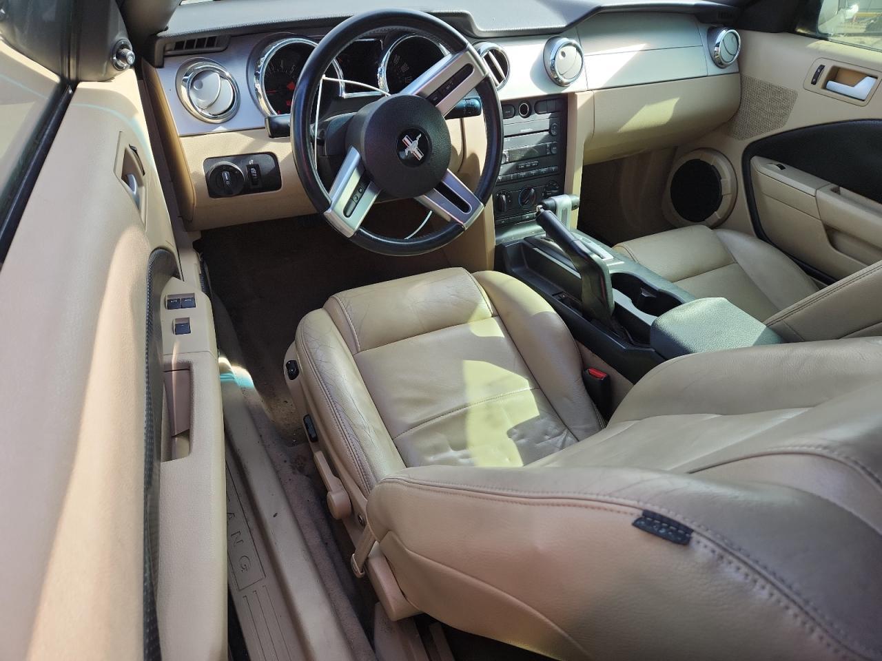 2005 Ford Mustang