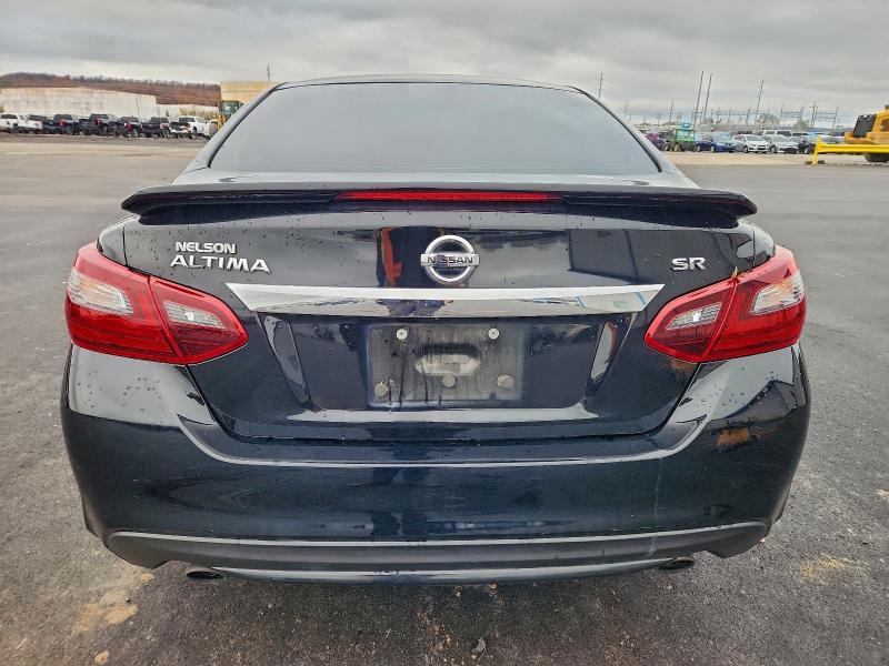 2017 Niss Altima 2.5 sr