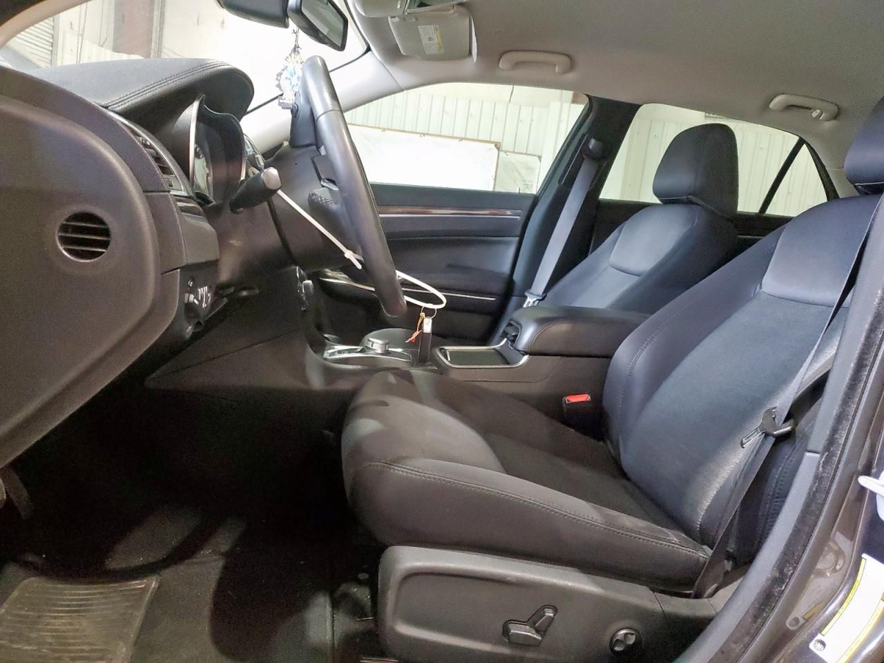 2019 Chrysler 300 Touring