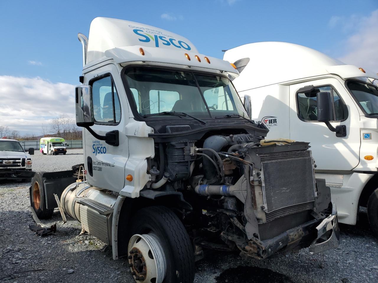 2013 Freigliner Cascadia 113