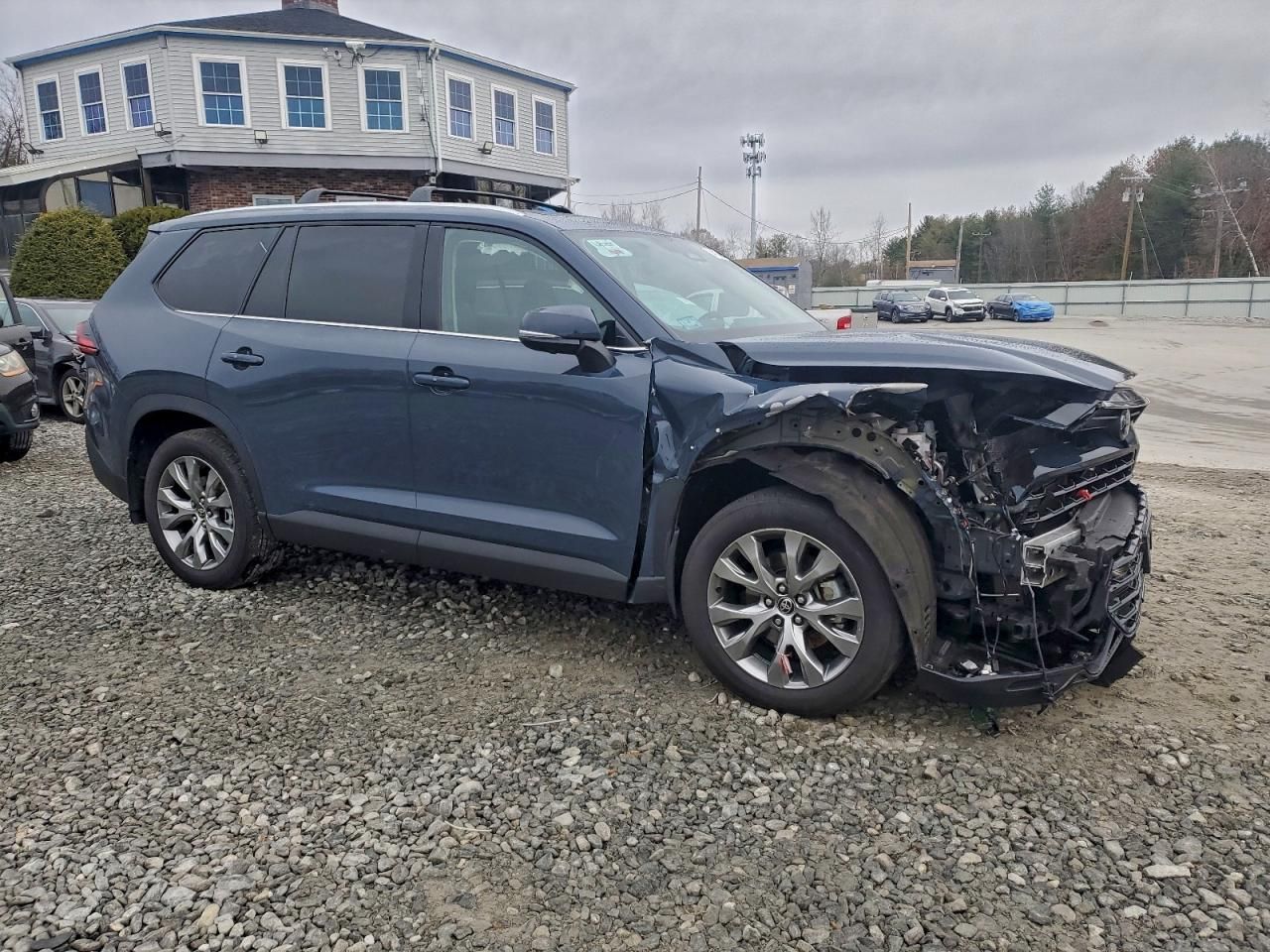 2025 Toyota Grand Highlander le