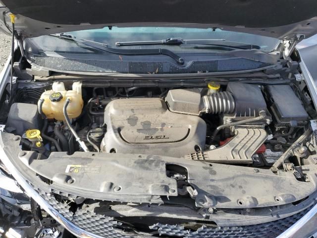 2021 Chrysler Voyager lxi