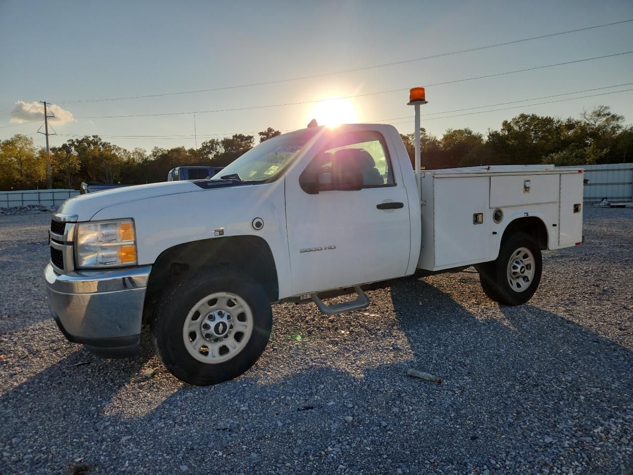 2013 Chevrolet Silverado Utility / Service Truck
