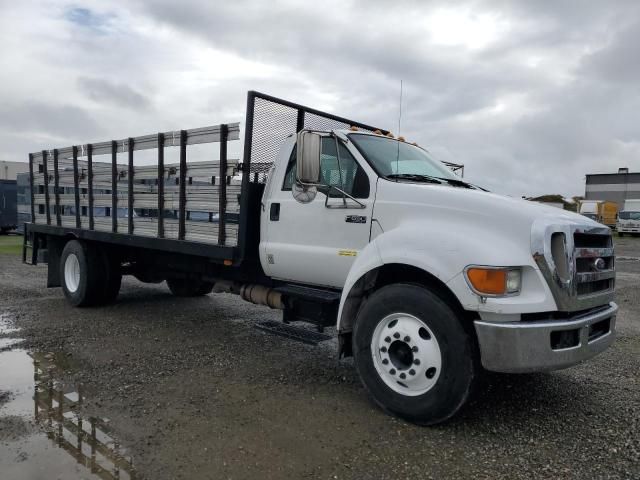 2010 Ford F650 Super Duty Flatbed Truck