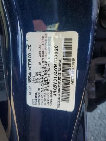 2000 Infiniti Q45 Base