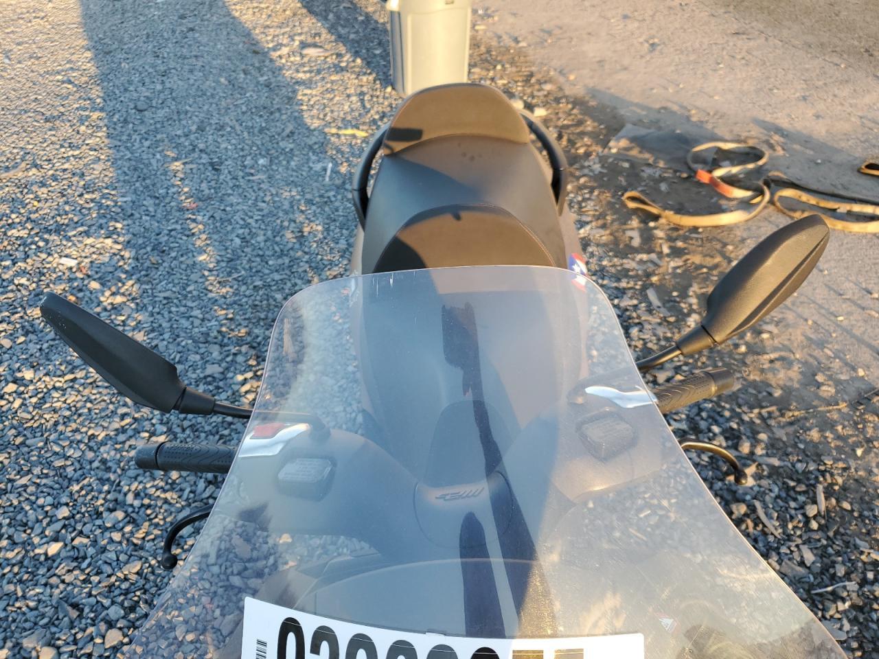 2021 Piaggio MP3 500