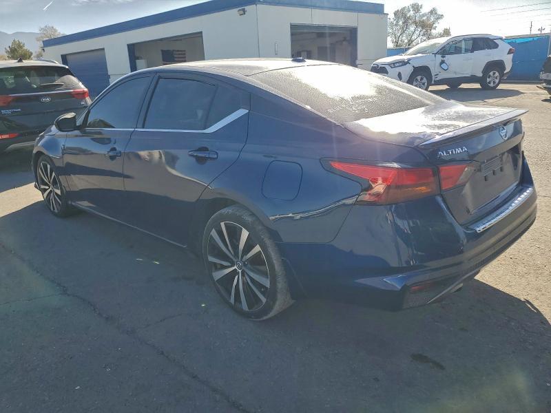 2022 Nissan Altima sr