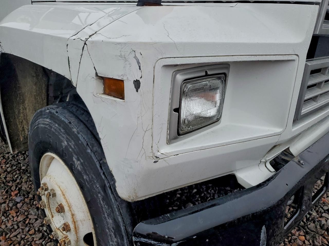 1994 Ford F700 Dump Truck