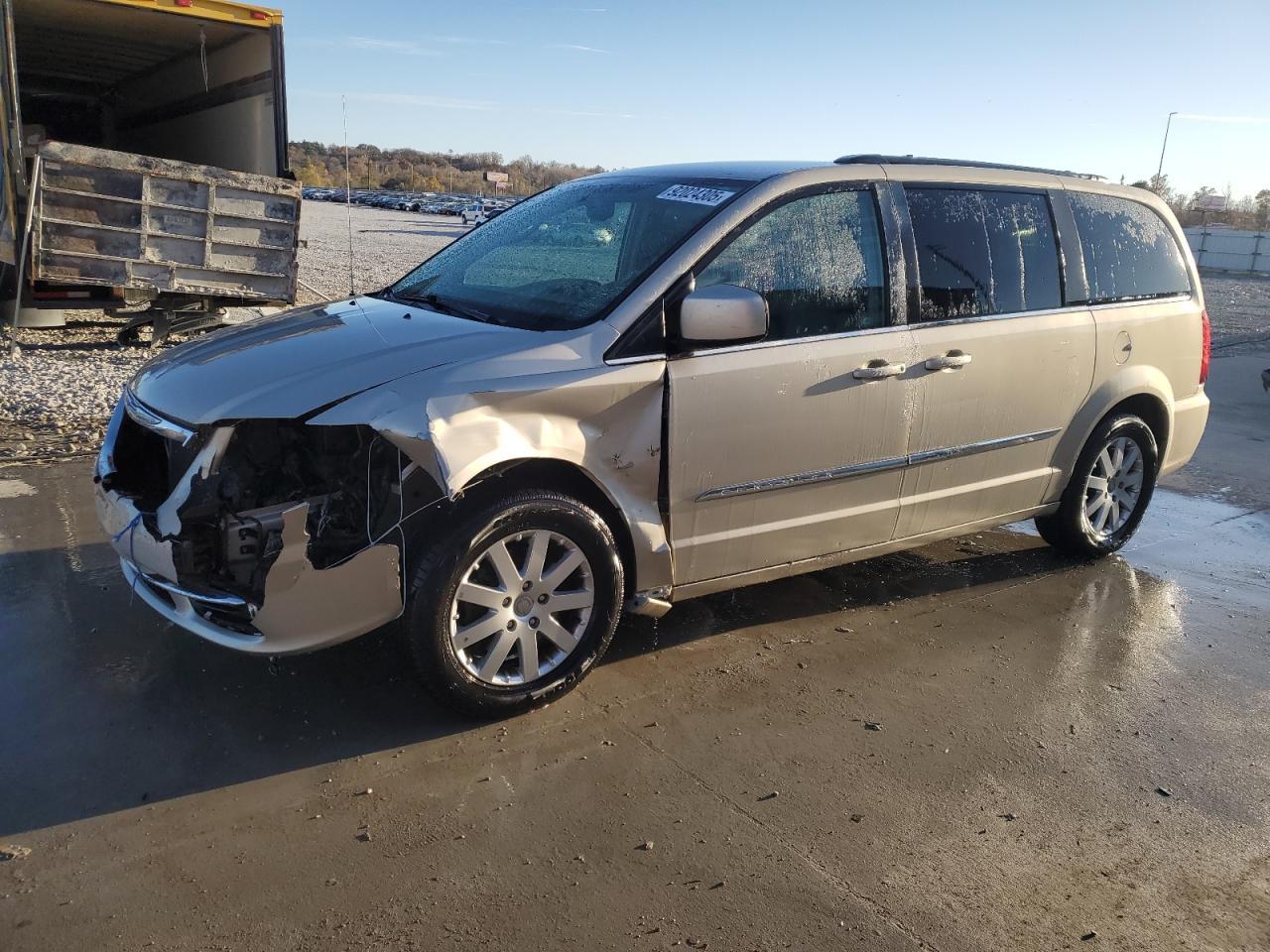 2014 Chrysler Town & Country Touring