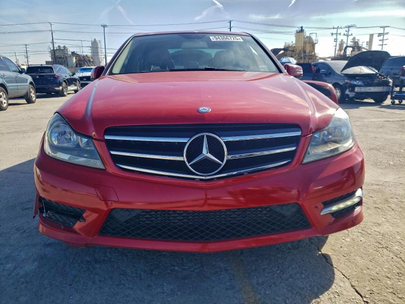 2014 Mercedes-Benz C 250