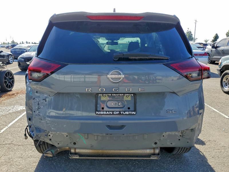 2025 Nissan Rogue sl