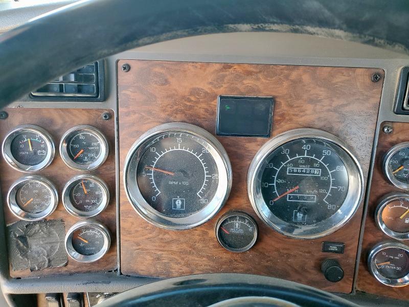 2002 Kenworth T800 Toter Truck