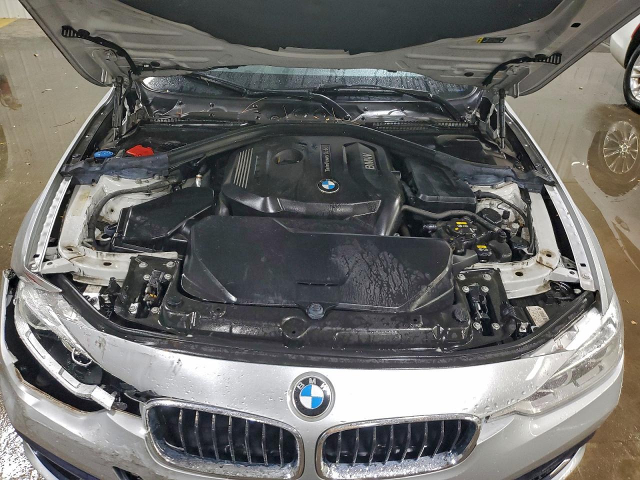2018 BMW 330 xi