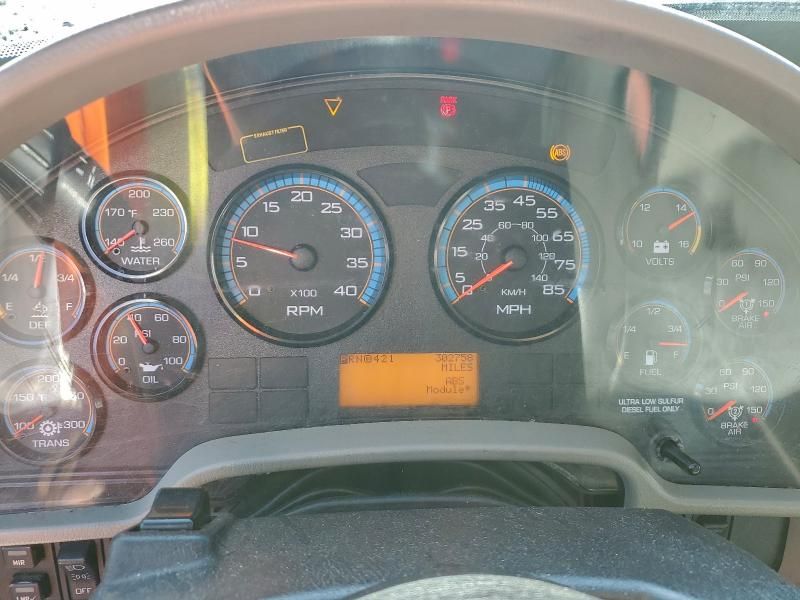 2019 International 4300 BOX Truck