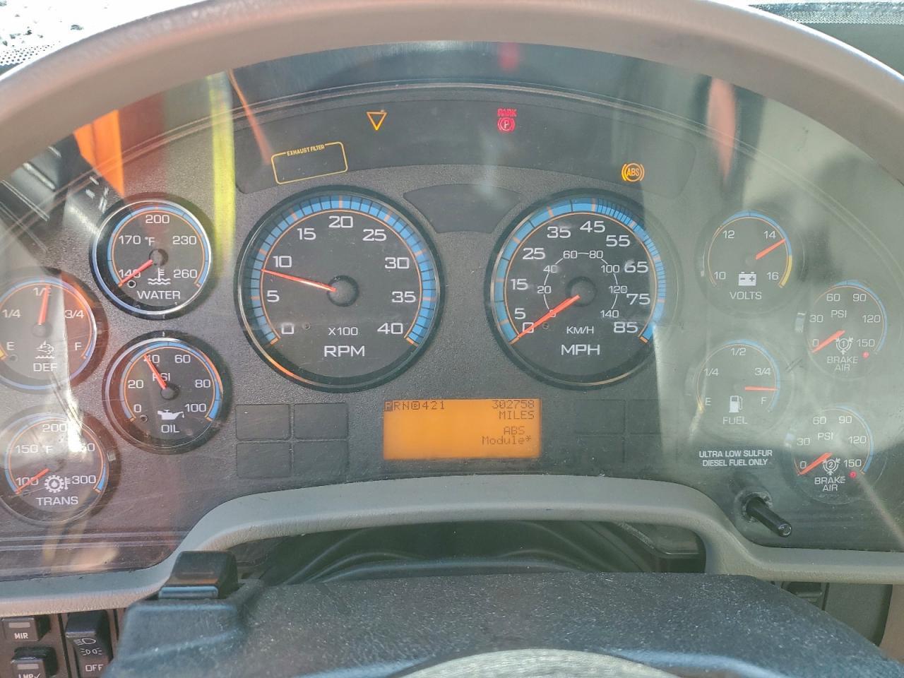 2019 International 4300 BOX Truck