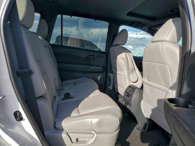 2023 Honda Passport Elite