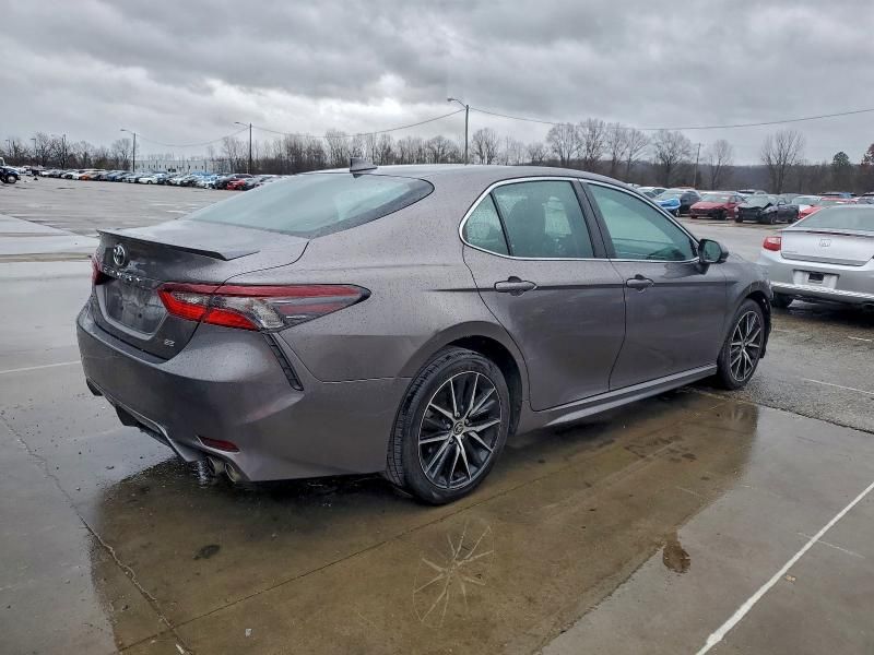 2021 Toyota Camry se