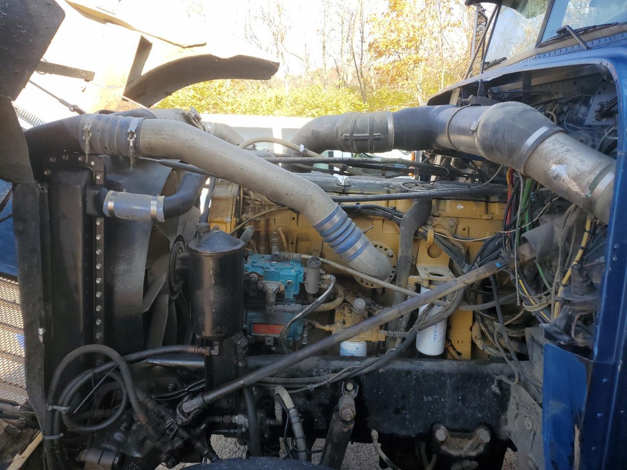 2000 Freightliner Conventional Feed Delivery Truck