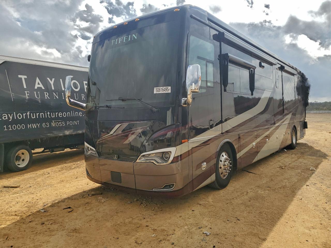 2023 Tiffin Motorhomes Inc Allegro Bus