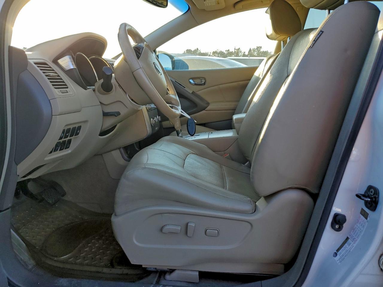 2012 Niss Murano