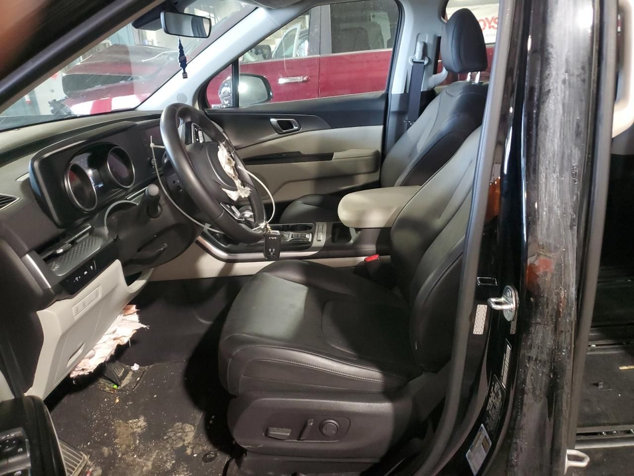 2024 KIA Carnival lx