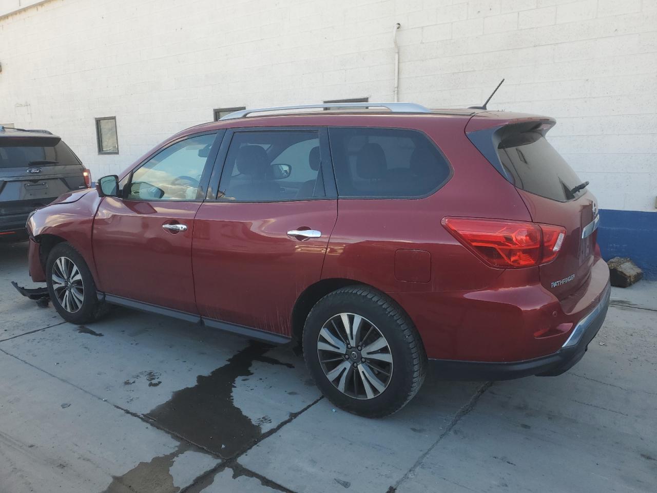 2017 Nissan Pathfinder s