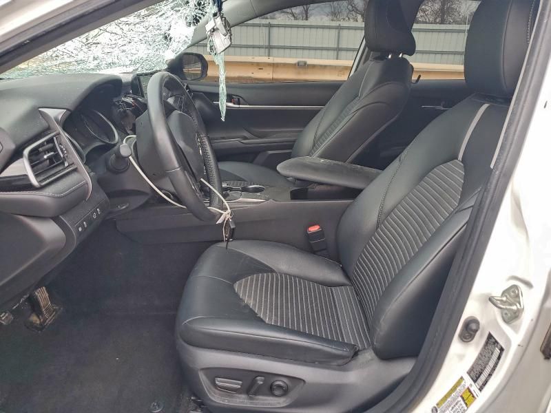 2021 Toyota Camry se