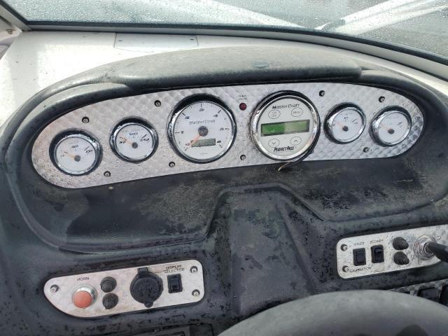 2004 Mastercraft Boat
