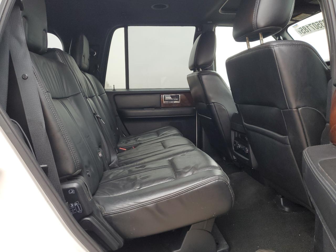 2016 Lincoln Navigator Select