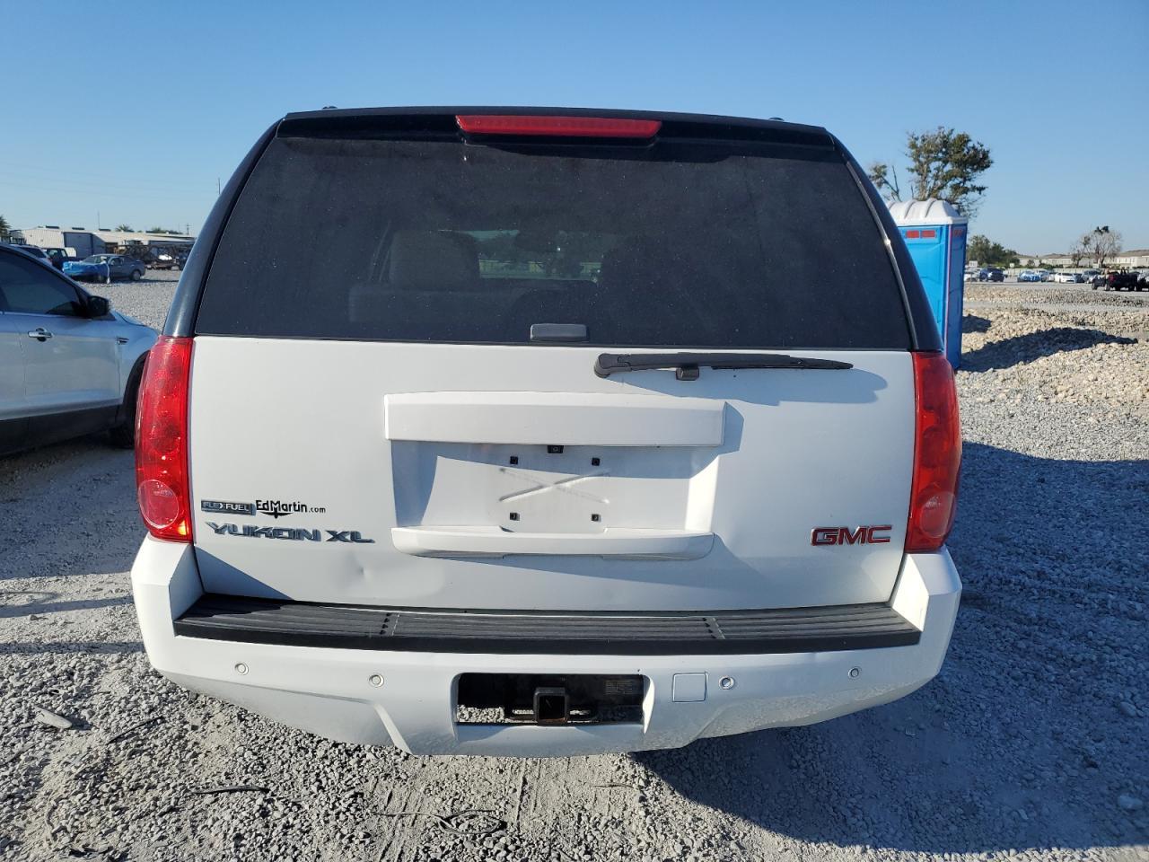 2010 GMC Yukon xl K1500 slt