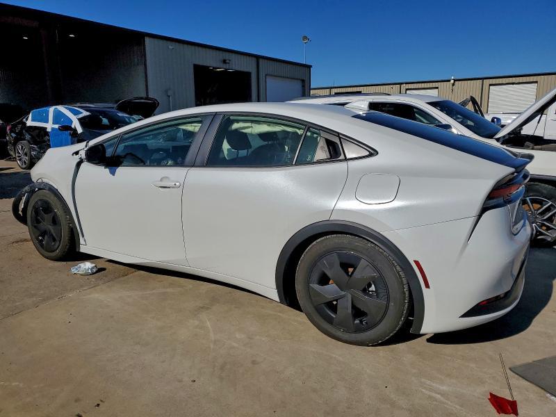 2025 Toyota Prius le