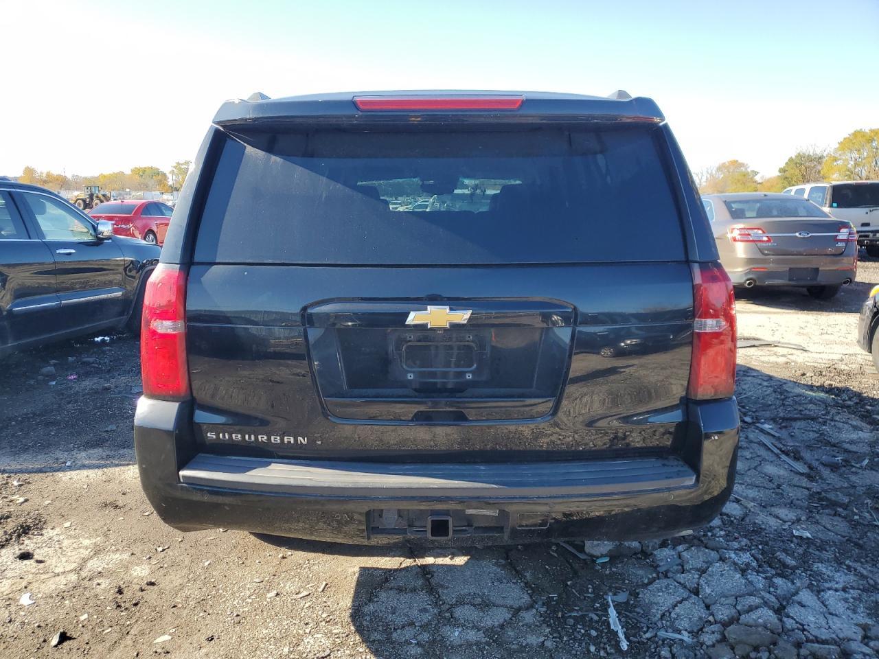 2018 Chevrolet Suburban C1500 lt