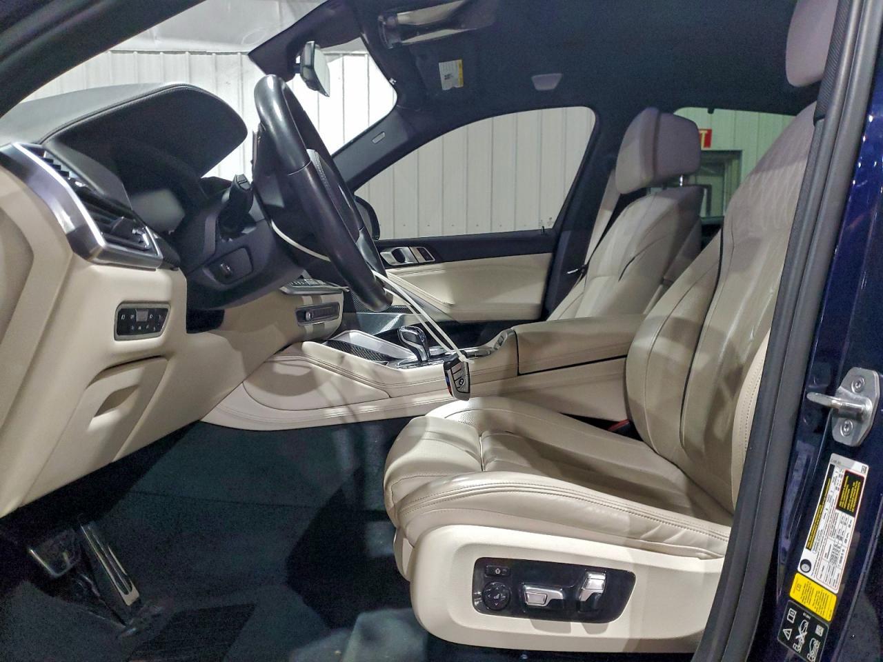 2021 BMW X6 M50i