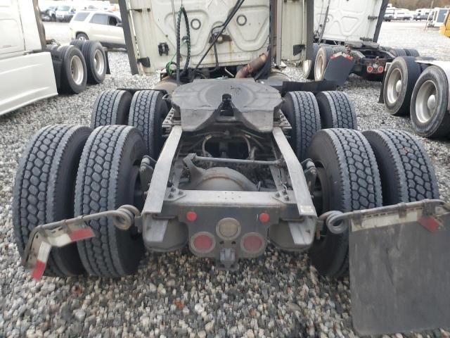 2020 Freightliner Cascadia 126 Semi Truck